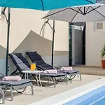 Apartmán Renata + Private Swimming Pool In *
