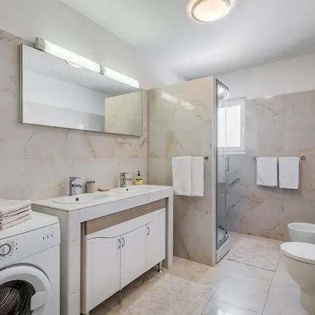 Renata + Private Swimming Pool In * Split