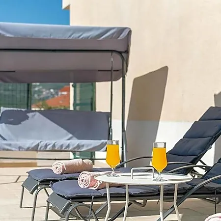 Renata + Private Swimming Pool In Διαμέρισμα