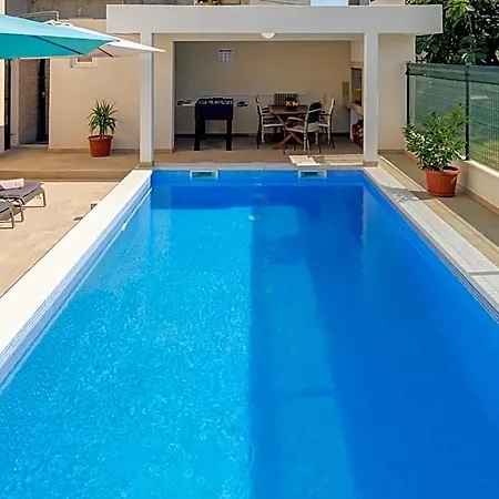 Διαμέρισμα Renata + Private Swimming Pool In Σπλιτ