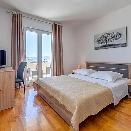 Διαμέρισμα Renata + Private Swimming Pool In