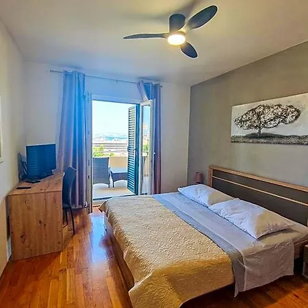 Renata + Private Swimming Pool In Διαμέρισμα