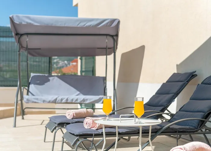 Appartement Renata + Private Swimming Pool In *